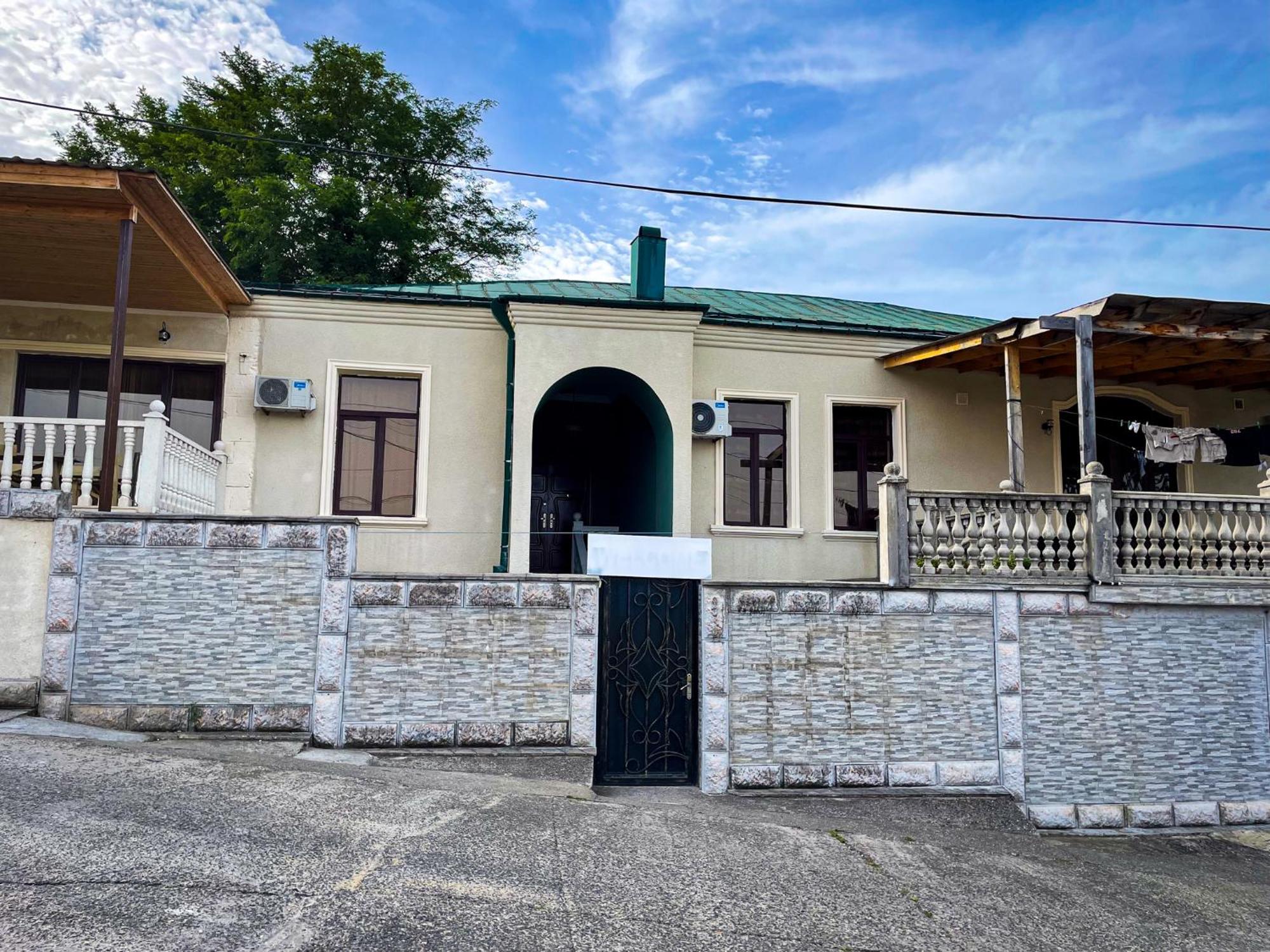 Hostel Kutaisi By Kote Exteriör bild
