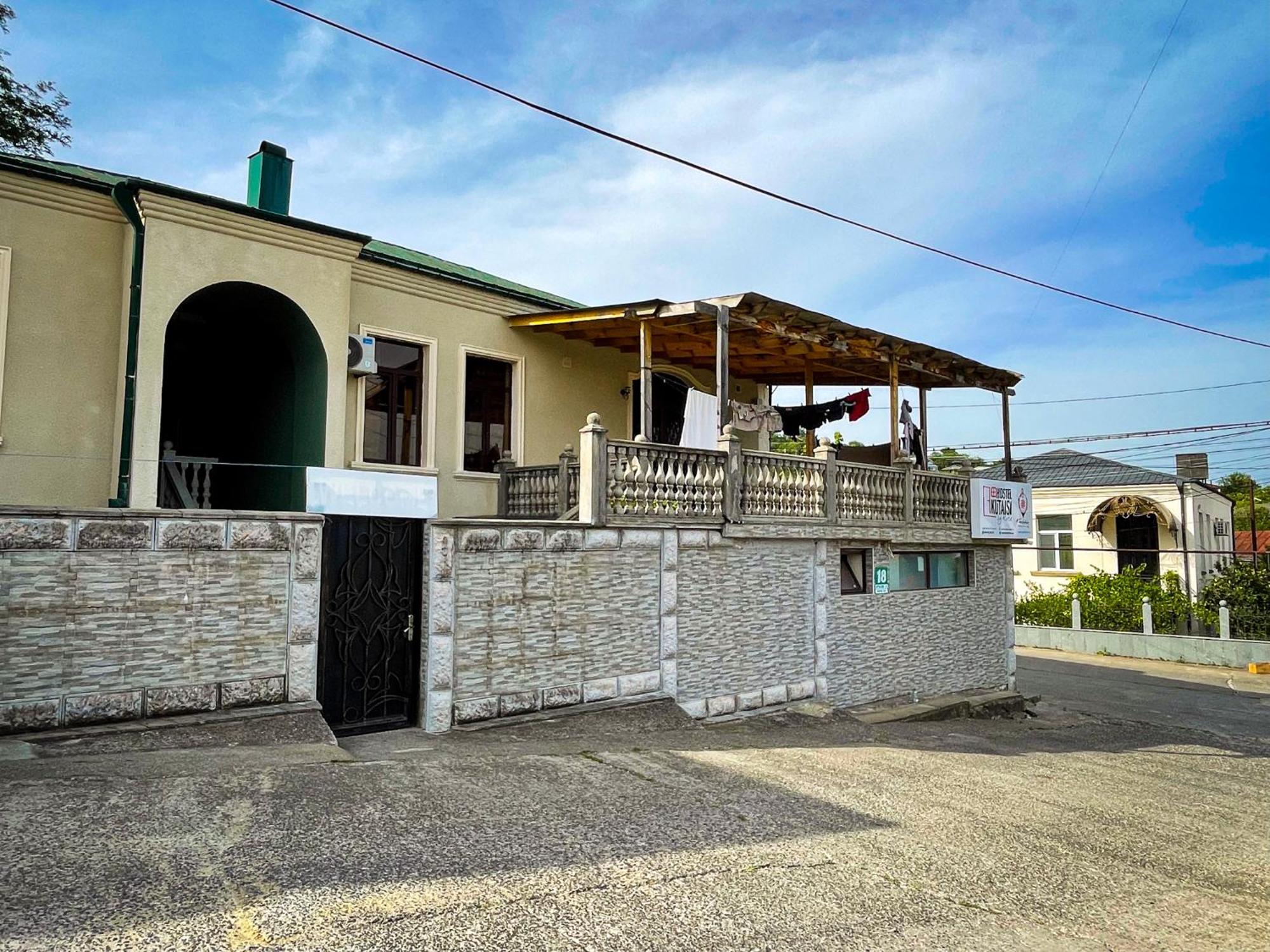 Hostel Kutaisi By Kote Exteriör bild